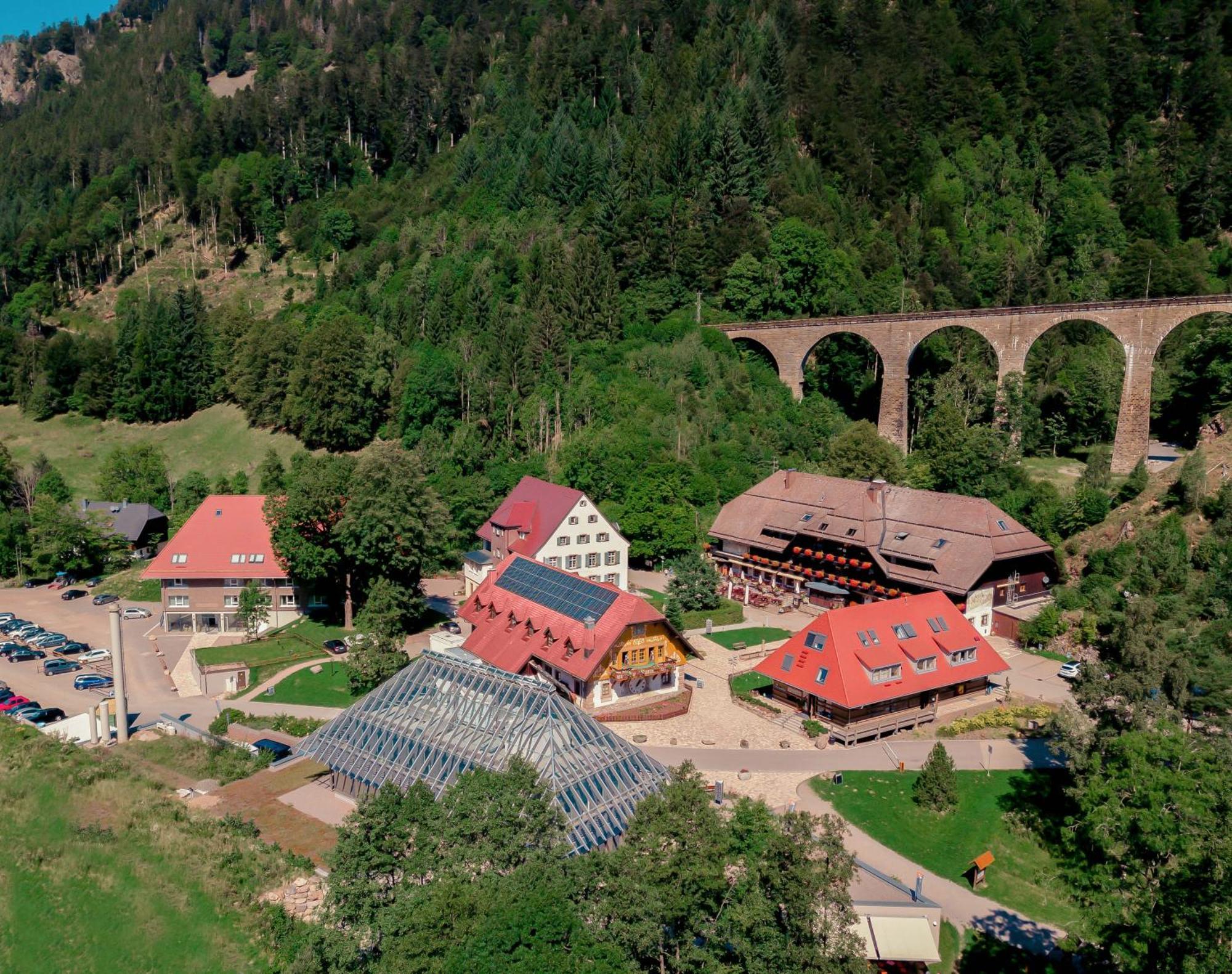 Hofgut Sternen - Ravennaschlucht 4*